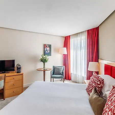 Pembroke 4*