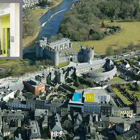 Pembroke 4*