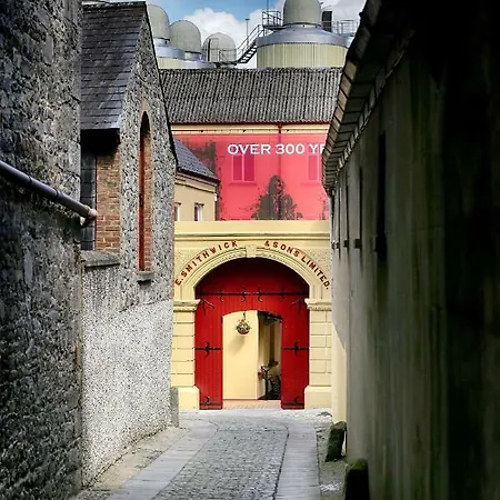 Pembroke קילקני