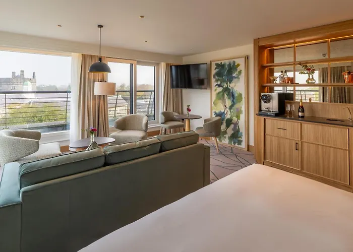 Pembroke 4*