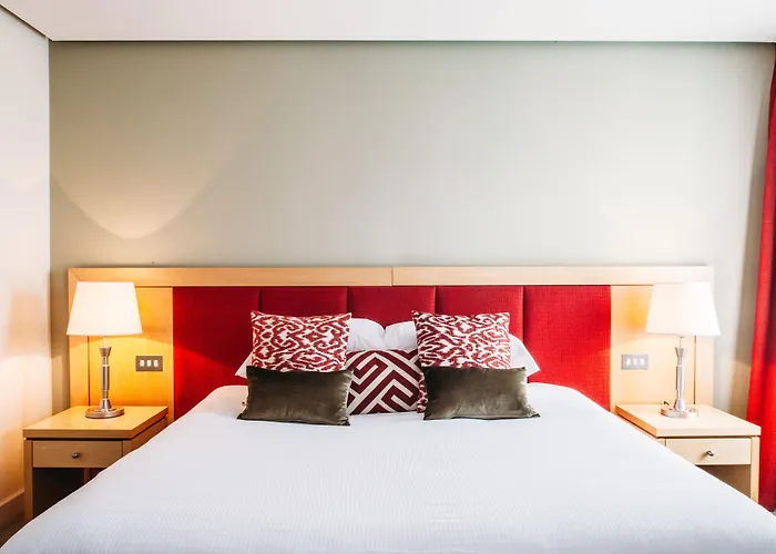 Pembroke 4*